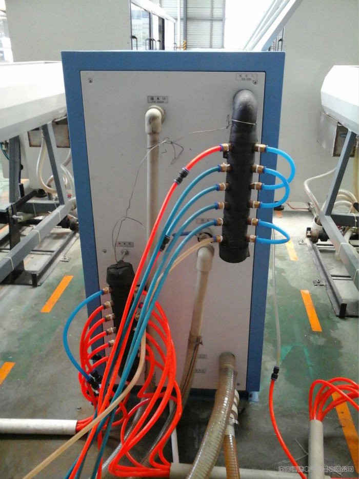 擠出機(jī)專用冷水機(jī)