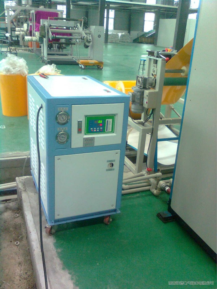 輥筒制冷冷水機(jī)組