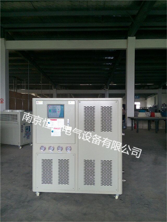 集成式小型吸收式冷水機(jī)組