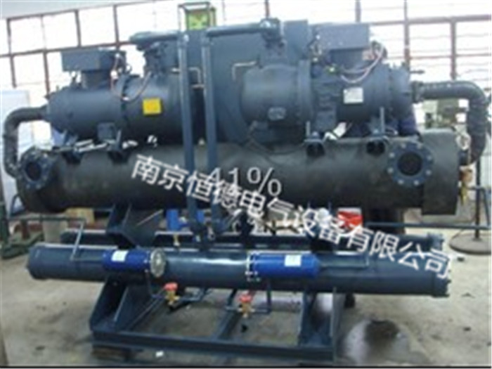 螺桿式冷凍機(jī)